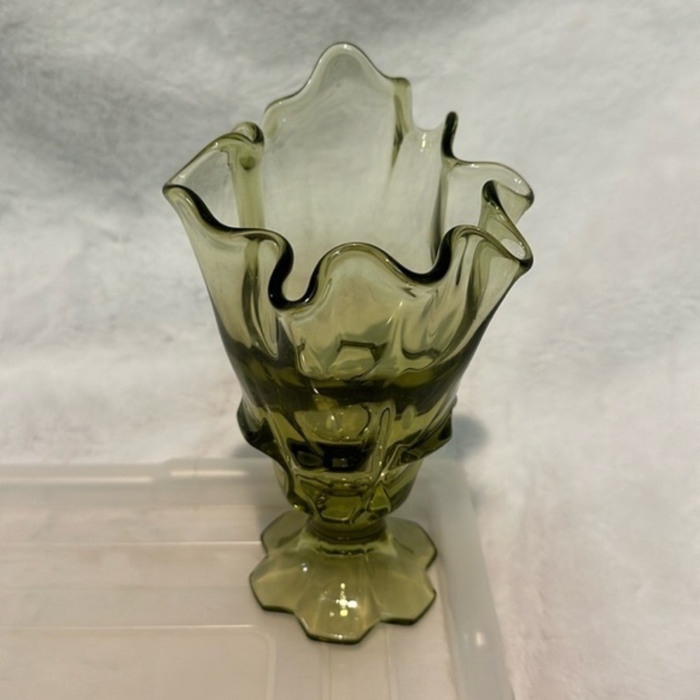 Vintage Fenton Green Glass Swing Vase